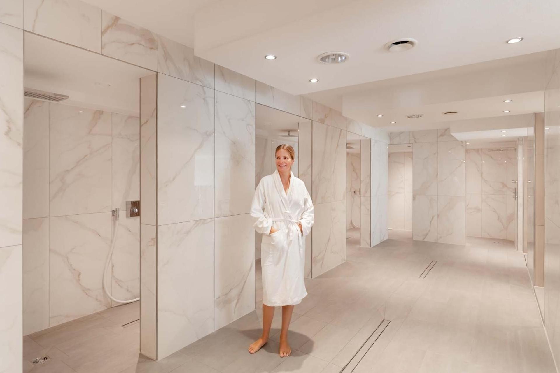 Resort Hotel IV Jahreszeiten ツィングシュト エクステリア 写真