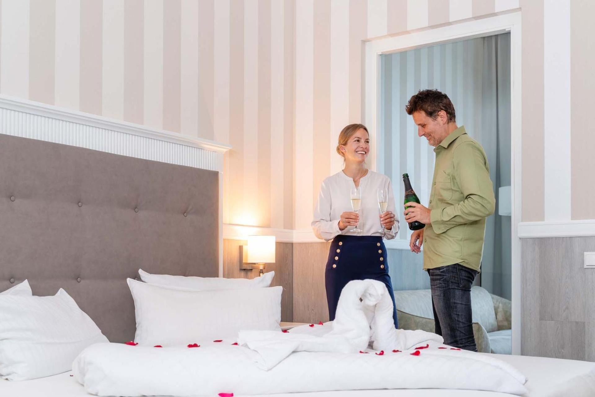 Resort Hotel IV Jahreszeiten ツィングシュト エクステリア 写真