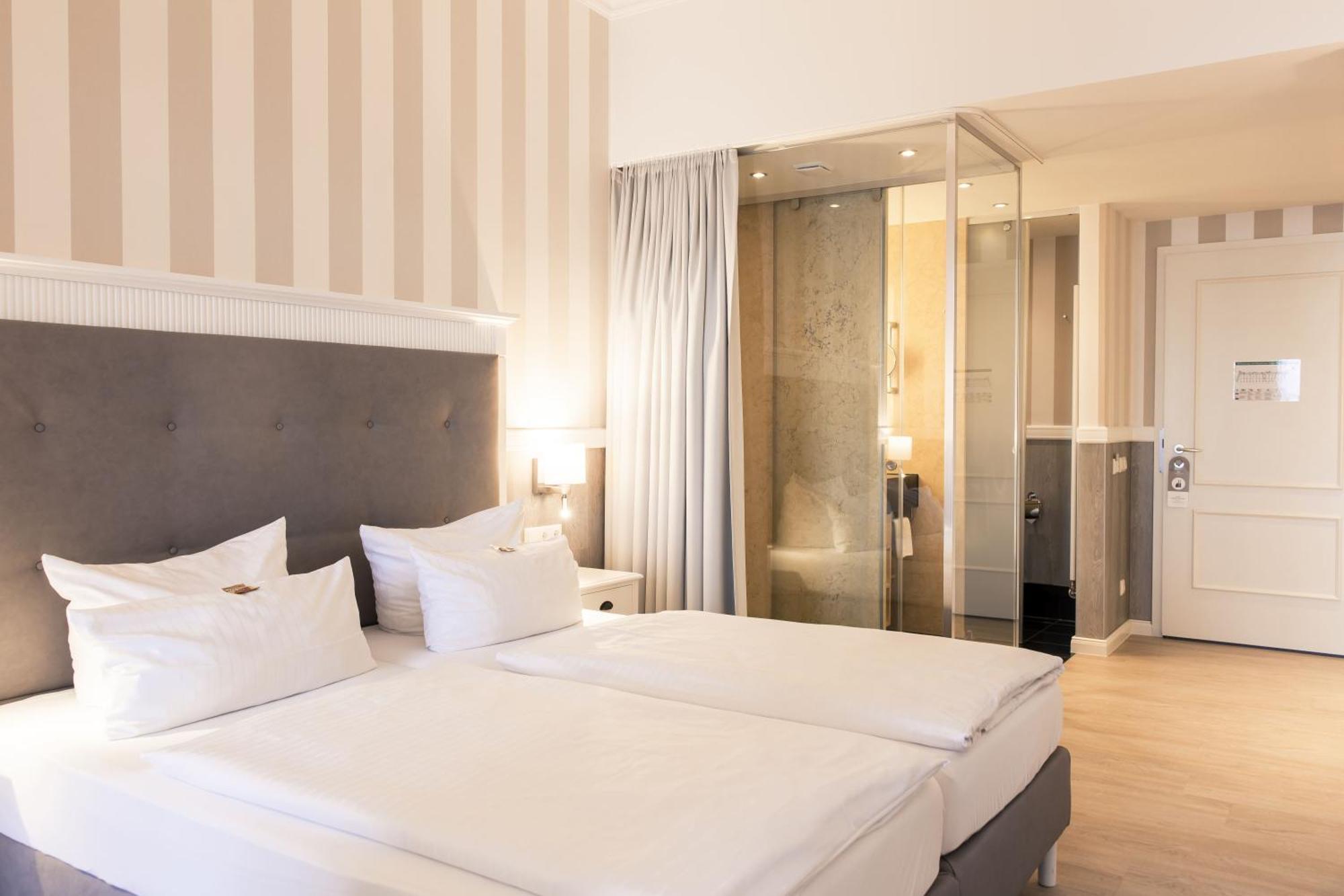 Resort Hotel IV Jahreszeiten ツィングシュト エクステリア 写真