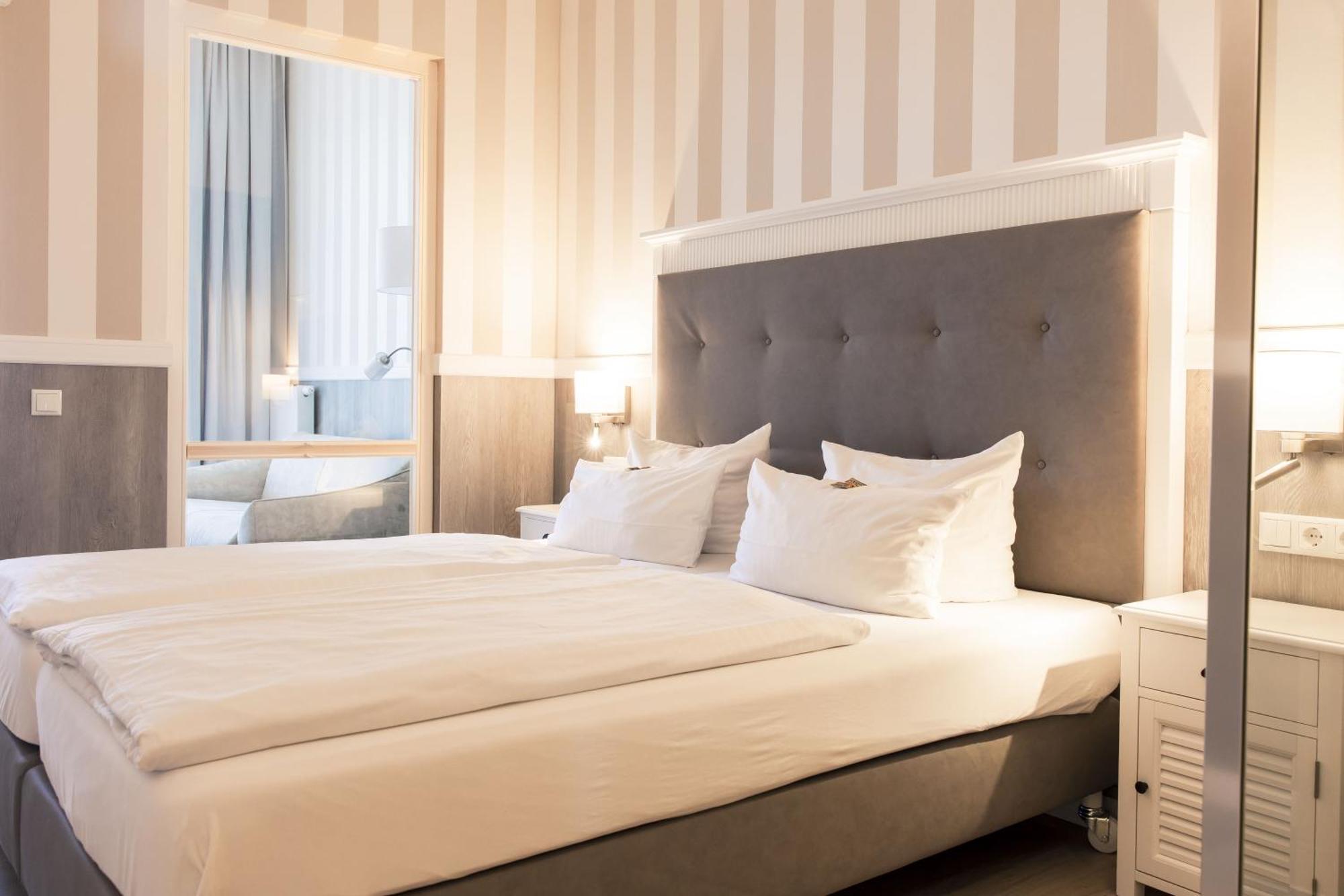 Resort Hotel IV Jahreszeiten ツィングシュト エクステリア 写真