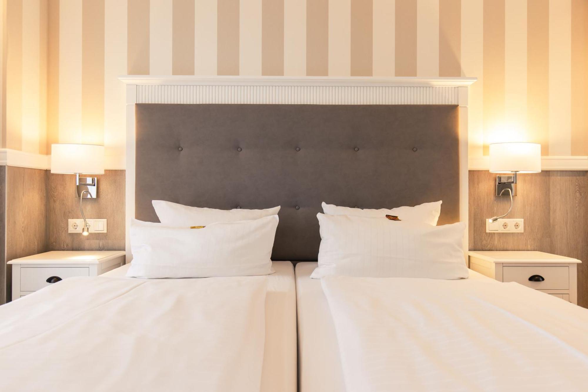 Resort Hotel IV Jahreszeiten ツィングシュト エクステリア 写真